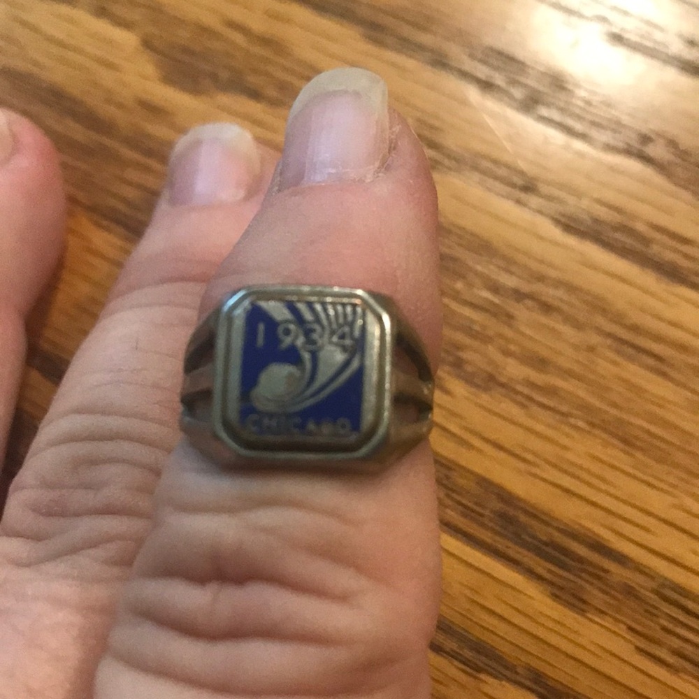 Vintage collectible 1934 Chicago world‘s fair adjustable ring